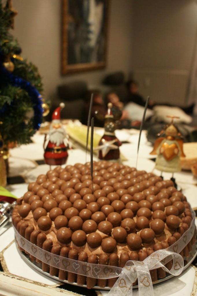 Layer cake fingers maltesers 4