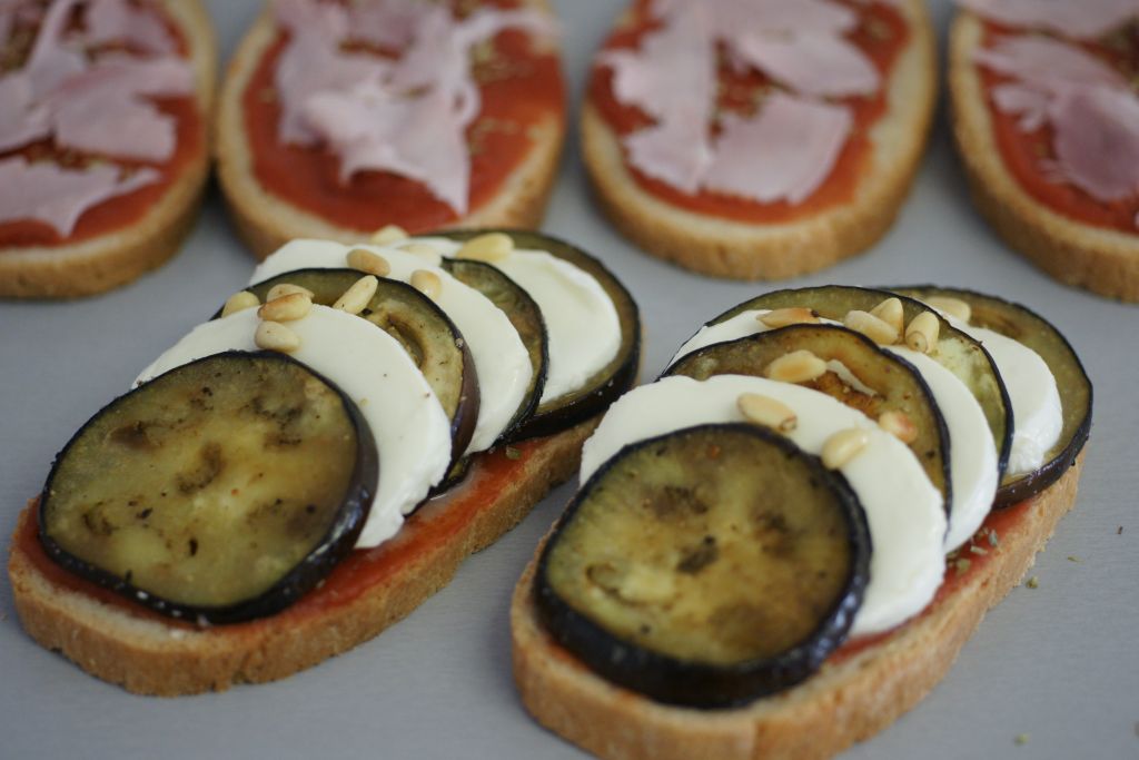 Bruschetta Aubergine – Mozzarella – Fourchett.es