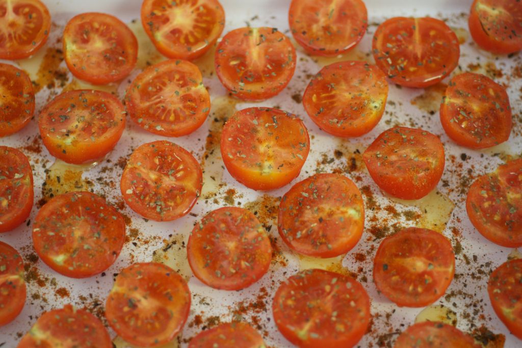 Tomates Sechees Au Four Decouvrez Les Recettes De Cuisine De Femme Actuelle Le Mag